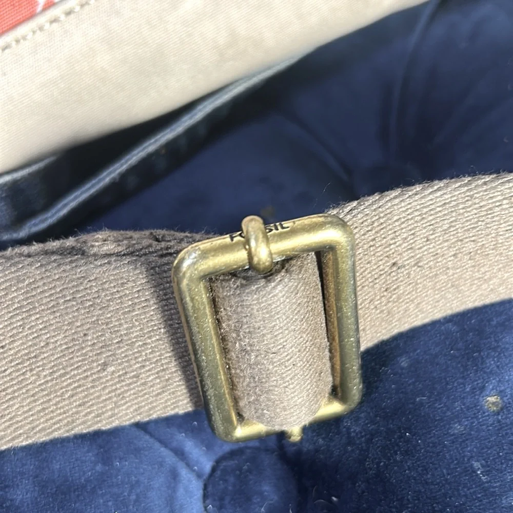 Fossil Canvas Shoulder Bag / Adjustable Strap - Picture 6 of 7